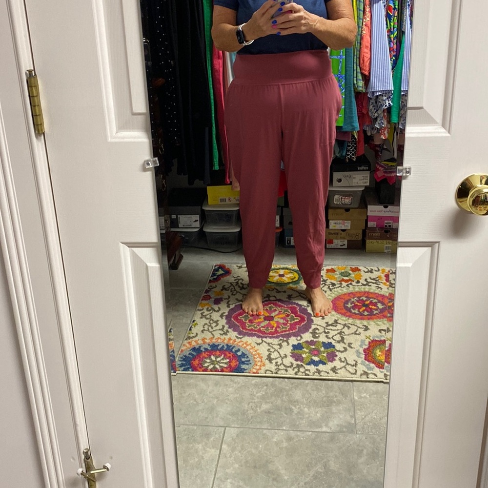 Athleta XL salutation jogger